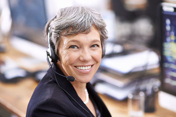 Frau mit Headset